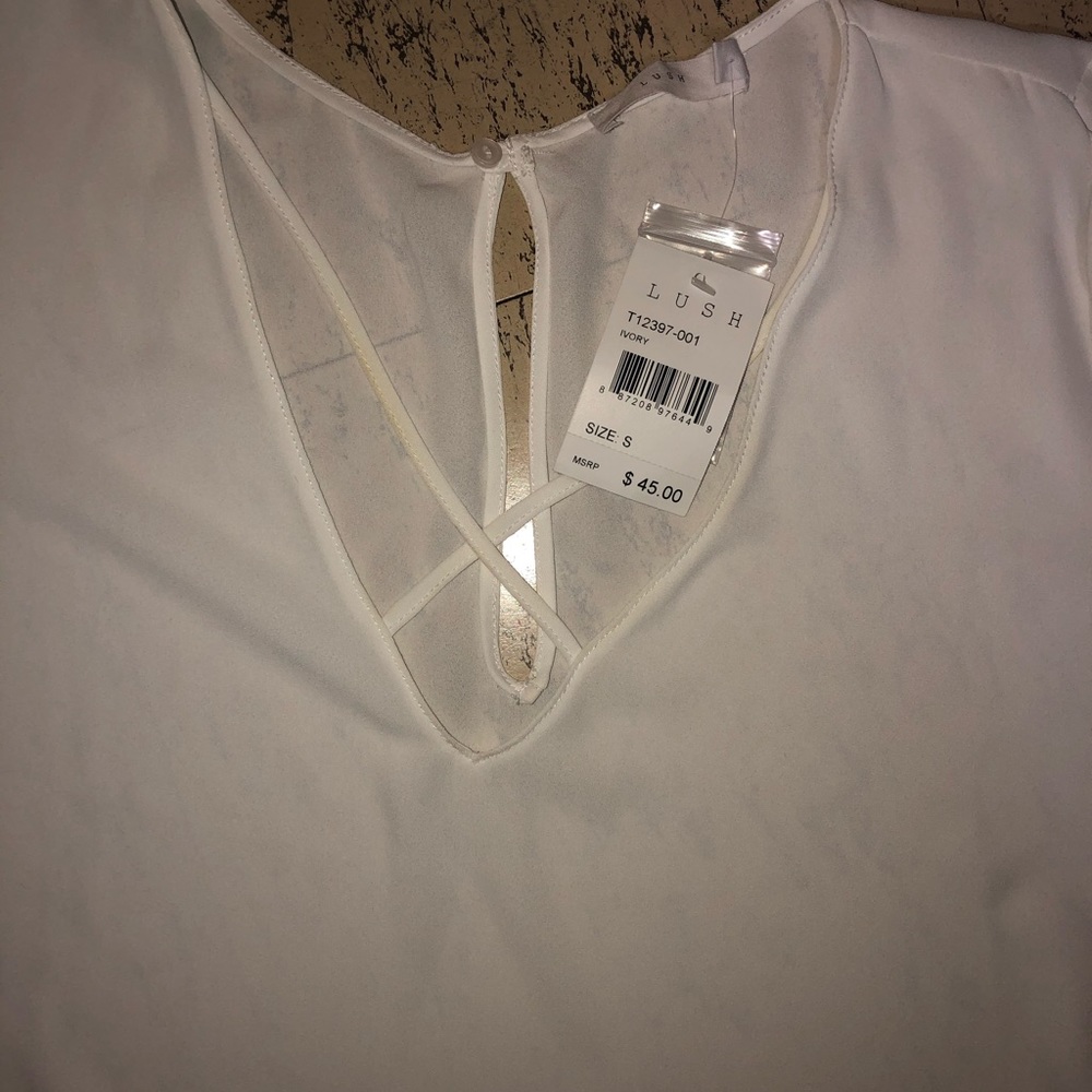 New with tag Lush blouse shirt size small - Picture 2 of 4